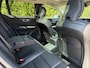 Volvo V60 T8 Twin Engine AWD Inscription | 360 camera | Pano dak | Trekhaak | Bliss | Keyless | Elektrische stoelen | Head up display | Harman kardon audio |