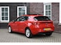SEAT Leon 1.0 TSI Style Business Intense / beats audio / pano / adaptief Wij zijn op afspraak geopend! Graag bellen voor uw komst.