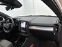 Volvo XC40 2.0 B4 Plus Dark | Trekhaak | Stoel + Stuurverwarming | All-season banden |