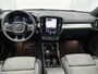 Volvo XC40 2.0 B4 Plus Dark | Trekhaak | Stoel + Stuurverwarming | All-season banden |