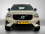 Volvo XC40 2.0 B4 Plus Dark | Trekhaak | Stoel + Stuurverwarming | All-season banden |