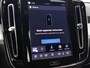 Volvo XC40 2.0 B4 Plus Dark | Trekhaak | Stoel + Stuurverwarming | All-season banden |