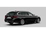 BMW 5-Serie Touring 530e Trekhaak - Active Cruise Control - Elektrisch verstelbare/verwarmde stoelen - High Beam Assistant - Getinte Ruiten - Sportstoelen - Driving/Parking Assistant -