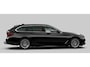 BMW 5-Serie Touring 530e Trekhaak - Active Cruise Control - Elektrisch verstelbare/verwarmde stoelen - High Beam Assistant - Getinte Ruiten - Sportstoelen - Driving/Parking Assistant -