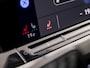 Volkswagen Golf 1.5 TSI Sport 150Pk Automaat (APPLE CARPLAY, GROOT NAVI, STUUR/STOELVERWARMING, SPORTSTOELEN, GETINT GLAS, SFEERVERLICHTING, KEYLESS, NIEUWSTAAT)