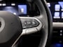 Volkswagen Golf 1.5 TSI Sport 150Pk Automaat (APPLE CARPLAY, GROOT NAVI, STUUR/STOELVERWARMING, SPORTSTOELEN, GETINT GLAS, SFEERVERLICHTING, KEYLESS, NIEUWSTAAT)