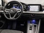 Volkswagen Golf 1.5 TSI Sport 150Pk Automaat (APPLE CARPLAY, GROOT NAVI, STUUR/STOELVERWARMING, SPORTSTOELEN, GETINT GLAS, SFEERVERLICHTING, KEYLESS, NIEUWSTAAT)