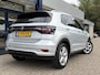 Volkswagen T-Cross 1.0 TSI Style Business R / R-Line / 22.000 KM! / Automaat / Adaptieve Cruise-Control / Digital-Cockpit / Apple-Carplay & Android-Auto / LED / DAB Radio-Bluetooth / Climate-Control / Camera / PDC V+A / 17'' LMV / ENZ.