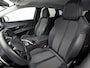 Peugeot 3008 1.6 HYbrid 225 Allure Blacksport 225Pk Automaat (APPLE CARPLAY, SOH 94,7%, BLACK PACK, GROOT NAVI, 360 CAMERA, SPORTSTOELEN, KEYLESS, LANE ASSIST, NIEUWE APK, NIEUWSTAAT)
