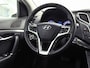Hyundai i40 Wagon 2.0 GDI i-Catcher 177Pk Automaat (PANORAMADAK, NAVIGATIE, CAMERA, GETINT GLAS, STOELVERWARMING, ELEK SPORTSTOELEN, CRUISE, XENON, NIEUWSTAAT)