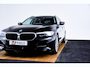 BMW 5-Serie Touring 530e Driving Assistant Professional - Hifi - Parking Assistant - Getinte Ruiten - Sportstoelen - Elektrisch verwarmde voorstoelen -