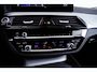 BMW 5-Serie Touring 530e Driving Assistant Professional - Hifi - Parking Assistant - Getinte Ruiten - Sportstoelen - Elektrisch verwarmde voorstoelen -