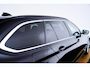 BMW 5-Serie Touring 530e Driving Assistant Professional - Hifi - Parking Assistant - Getinte Ruiten - Sportstoelen - Elektrisch verwarmde voorstoelen -