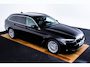 BMW 5-Serie Touring 530e Driving Assistant Professional - Hifi - Parking Assistant - Getinte Ruiten - Sportstoelen - Elektrisch verwarmde voorstoelen -