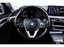 BMW 5-Serie Touring 530e Driving Assistant Professional - Hifi - Parking Assistant - Getinte Ruiten - Sportstoelen - Elektrisch verwarmde voorstoelen -