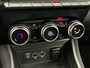 Renault Zoe R135 Zen 52 kWh / SOH 94% / KOOPACCU / CCS Snel Laden / Apple Carplay & Android Auto / All Season Banden / Climate Control /