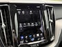 Volvo XC60 B5 R-Design | Trekhaak | Head up display | Bliss | Elektrische stoelen | Keyless | Harman & kardon audio |