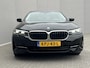 BMW 5-Serie Touring 530e Business Edition Plus / Dealer Onderhouden / Head- Up Display / Stoelverwarming / Achteruitrijcamera / 1.700 kg trekgewicht / Navigatie / Apple Carplay & Android Auto / Climate Control / 18"LM Velgen /