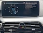 BMW 5-Serie Touring 530e Business Edition Plus / Dealer Onderhouden / Head- Up Display / Stoelverwarming / Achteruitrijcamera / 1.700 kg trekgewicht / Navigatie / Apple Carplay & Android Auto / Climate Control / 18"LM Velgen /