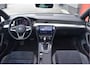 Volkswagen Passat Variant 1.5 TSI R-line Panorama, Camera, Dynamic LED, Leder, Keyless, Adaptive cruise