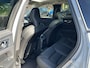 Volvo XC60 2.0 T8 Plug-in hybrid AWD Plus Dark VAN: 54.900,- VOOR: 51.440,- UW HERFSTVOORDEEL: 3.460,-| RECENT ONDERHOUD GEHAD| PANO| HUD| 360 CAMERA| ELEK. STOELEN + MEMORY| UNIEKE KLEUR!| HARMAN KARDON| VAPOUR GREY