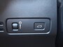 Volvo XC40 1.5 T3 Inscription / Elektrische Wegklapbare Trekhaak ( 1600 KG Trekgewicht) / Stoelverwarming / Schuif Kantel Dak / Elektrische Achterklep / Apple Carplay