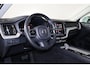 Volvo XC60 Recharge T6 AWD Inscription - Panorama/schuifdak - IntelliSafe Assist & Surround - Harman/Kardon audio - Adaptieve LED koplampen - Parkeercamera achter - Verwarmde voorstoelen & stuur - Parkeersensoren voor & achter - Elektr. bedienb. bestuurdersstoel met geheugen - Head up display - Draadloze tel. lader - Extra getint glas - 20' LMV