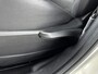 Hyundai ix35 2.0i Business Edition | Afneembare trekhaak | Achteruitrij camera | Airco | Cruise control | LM Velgen 17 inch | Bluetooth |