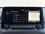 Hyundai Kona 1.6 GDI HEV Premium / Fabrieksgarantie t/m 09-2027 / Stoelverwarming / Lederen bekleding / Achteruitrijcamera / Apple CarPlay/Android Auto / Navigatiesysteem / Elektrische Stoelen / Keyless Entry/Start / Draadloze Telefoonlader /