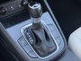 Hyundai Kona 1.6 GDI HEV Premium / Fabrieksgarantie t/m 09-2027 / Stoelverwarming / Lederen bekleding / Achteruitrijcamera / Apple CarPlay/Android Auto / Navigatiesysteem / Elektrische Stoelen / Keyless Entry/Start / Draadloze Telefoonlader /