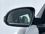Hyundai Kona 1.6 GDI HEV Premium / Fabrieksgarantie t/m 09-2027 / Stoelverwarming / Lederen bekleding / Achteruitrijcamera / Apple CarPlay/Android Auto / Navigatiesysteem / Elektrische Stoelen / Keyless Entry/Start / Draadloze Telefoonlader /
