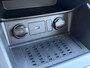 Hyundai Kona 1.6 GDI HEV Premium / Fabrieksgarantie t/m 09-2027 / Stoelverwarming / Lederen bekleding / Achteruitrijcamera / Apple CarPlay/Android Auto / Navigatiesysteem / Elektrische Stoelen / Keyless Entry/Start / Draadloze Telefoonlader /