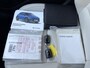Hyundai Kona 1.6 GDI HEV Premium / Fabrieksgarantie t/m 09-2027 / Stoelverwarming / Lederen bekleding / Achteruitrijcamera / Apple CarPlay/Android Auto / Navigatiesysteem / Elektrische Stoelen / Keyless Entry/Start / Draadloze Telefoonlader /