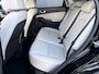 Hyundai Kona 1.6 GDI HEV Premium / Fabrieksgarantie t/m 09-2027 / Stoelverwarming / Lederen bekleding / Achteruitrijcamera / Apple CarPlay/Android Auto / Navigatiesysteem / Elektrische Stoelen / Keyless Entry/Start / Draadloze Telefoonlader /