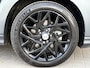 Hyundai Kona 1.6 GDI HEV Premium / Fabrieksgarantie t/m 09-2027 / Stoelverwarming / Lederen bekleding / Achteruitrijcamera / Apple CarPlay/Android Auto / Navigatiesysteem / Elektrische Stoelen / Keyless Entry/Start / Draadloze Telefoonlader /