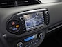 Toyota Yaris 1.5 Hybrid Sport Automaat (NAVIGATIE, CAMERA, CLIMATE, SPORTSTOELEN, CRUISE, ELEK PAKKET, NIEUWSTAAT)