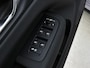 Volvo XC60 2.0 T6 Plug-in hybrid AWD Ultra Dark | Luchtvering | Panoramadak | 360-Camera | Trekhaak | H&K |