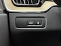Volvo XC60 2.0 T6 Plug-in hybrid AWD Ultra Dark | Luchtvering | Panoramadak | 360-Camera | Trekhaak | H&K |