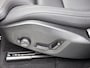 Volvo XC60 2.0 T6 Plug-in hybrid AWD Ultra Dark | Luchtvering | Panoramadak | 360-Camera | Trekhaak | H&K |