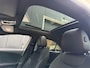 Mercedes-Benz A-klasse 200 AMG Night / Panorama / Trekhaak / Wide-Screen / Alcantara / 18" Inch LMV