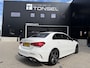 Mercedes-Benz A-klasse 200 AMG Night / Panorama / Trekhaak / Wide-Screen / Alcantara / 18" Inch LMV