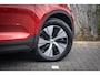 Volvo XC40 Recharge T5 Momentum Pro | Adaptieve LED koplampen | Schuif-/kanteldak | Extra getint glas | Verwarmbare voorruit | Parkeercamera