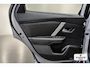 Citroën C4 1.2 Puretech Shine | Automaat | LED | Trekhaak | HUD | Camera | PDC | App-connect | Keyless |