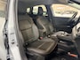 Renault Captur 130PK TCe Initiale Paris Automaat | 360 Camera | Cruise Control Adaptief | Parkeersensoren | Stoel & Stuurwiel Verwarming | Climate Control | Licht & Regen Sensor | Dodehoek Detectie |
