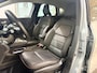 Renault Captur 130PK TCe Initiale Paris Automaat | 360 Camera | Cruise Control Adaptief | Parkeersensoren | Stoel & Stuurwiel Verwarming | Climate Control | Licht & Regen Sensor | Dodehoek Detectie |