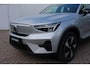 Volvo EX40 Single Motor Extended Range Plus 82 kWh | Trekhaak | Verwarmbare voorstoelen en stuurwiel | Keyless | Apple carplay/Android auto | Adaptieve cruise control | Warmtepomp
