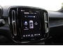 Volvo EX40 Single Motor Extended Range Plus 82 kWh | Trekhaak | Verwarmbare voorstoelen en stuurwiel | Keyless | Apple carplay/Android auto | Adaptieve cruise control | Warmtepomp