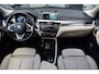 BMW X1 sDrive20i Orange Edition II | Schuif-/ Kanteldak | Stoelverwarming | Leder | Head-up Display |