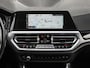 BMW 3-Serie 318d High Executive Shadow Edition | Sport Line | LED | Ambient Light | Navigatie | Trekhaak | 18"