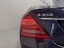 Mercedes-Benz S-klasse 350 Prestige Plus VENTILATIE+MEMORY/LUCHTVERING/SOFT-CLOSE/20"LMV/HARMAN-KARDON/CAMERA/BI-XENON/LED-ACHTERLICHTEN/DONKERE-HEMEL/ZEER NETTE AUTO,PERFECT RIJDEND EN ZEER GOED ONDERHOUDE,RECENT NOG OH BEURT GEHAD